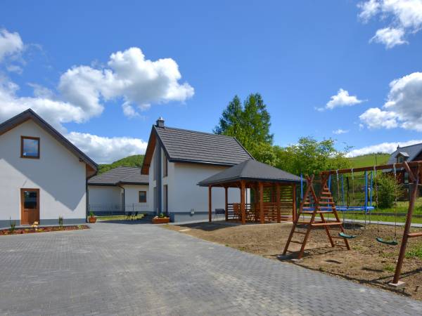 Domki Między Wzgórzami