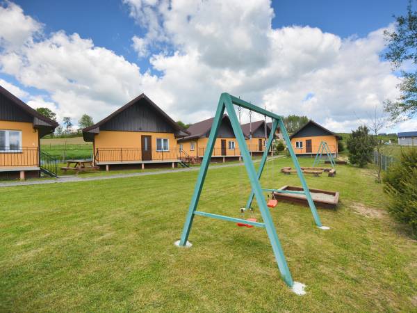 DOMKI i pokoje nad Jeziorem Solińskim