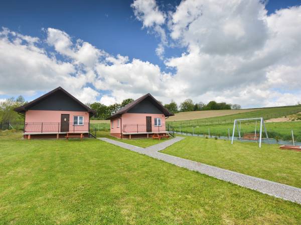 DOMKI i pokoje nad Jeziorem Solińskim