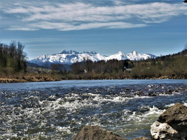  widoku ok. 30m. od obiektu