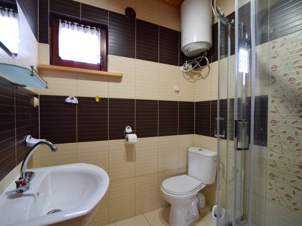 łazienka domku 7 os