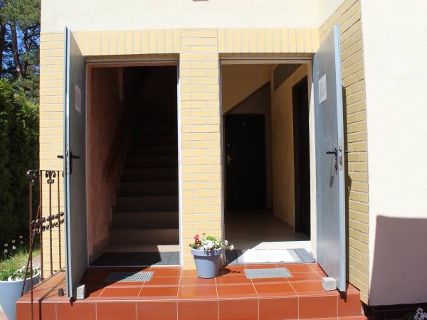 wejście do domu Szum Fal Dźwirzyno