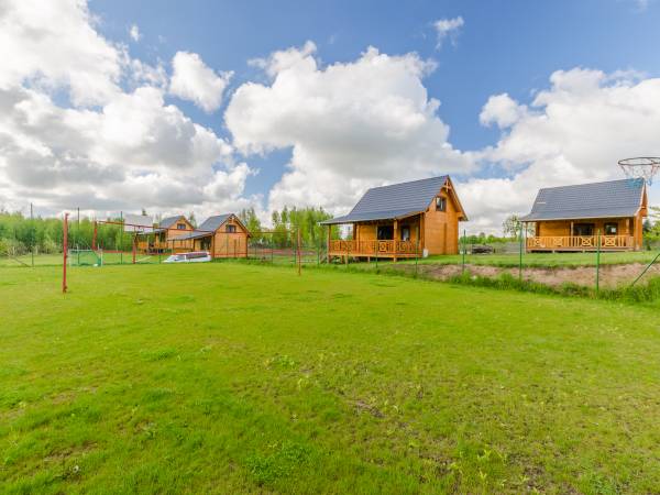 Domki nad jeziorem Ołów z własnym stawem 