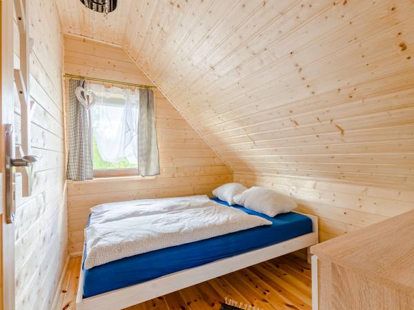 Domki nad jeziorem Ołów z własnym stawem 