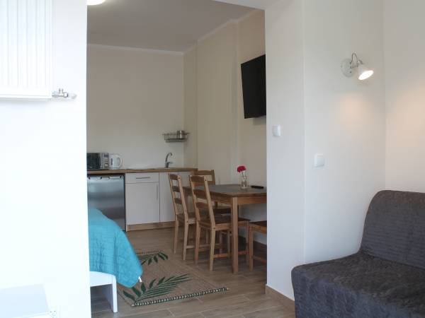 Apartament z aneksem i z tarsem z widokiem na jezioro