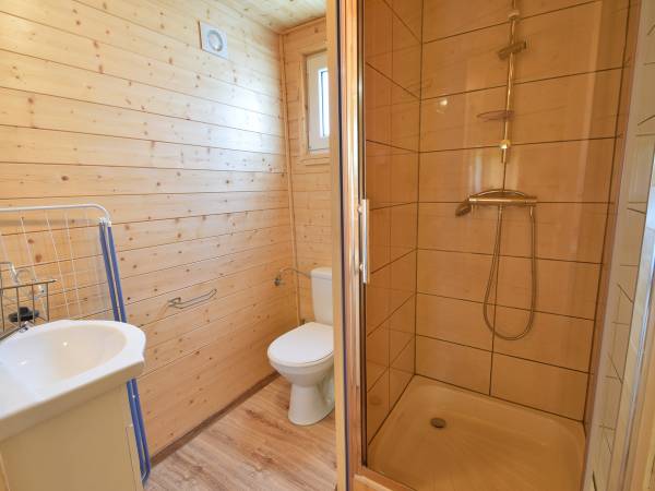 Domki Zacisze za lasem