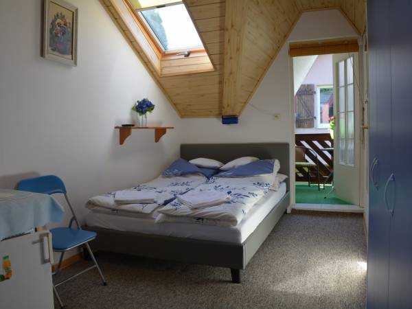 pokoj 2-os z balkonem