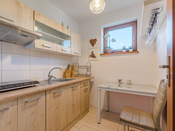 kuchnia ogólno dostępna do pokoi