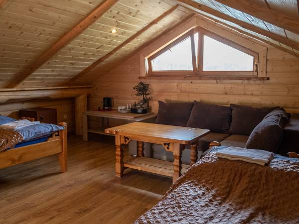 pokój 5 osobowy w domku