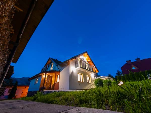 miertelny wypadek w Baanowicach: W wypadku, do ktrego doszo w Baanowicach na lsku Cieszyskim w Wigili o godz. 13:30 zgin kierowca Marta Gauszewska - MVRT: Zobacz najnowszy singiel Rooftop miertelny wypadek w Baanowicach: W Wigili zgin 27