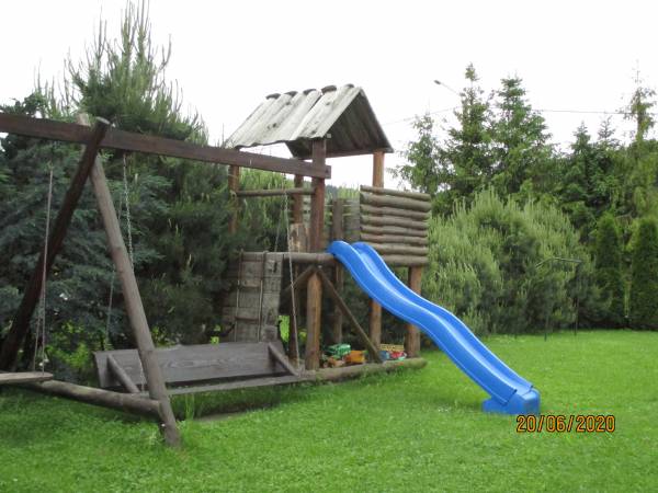 plac zabaw,huśtawka