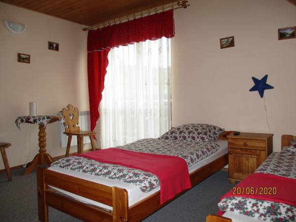 pokój zachodni z łazienka,boalkon