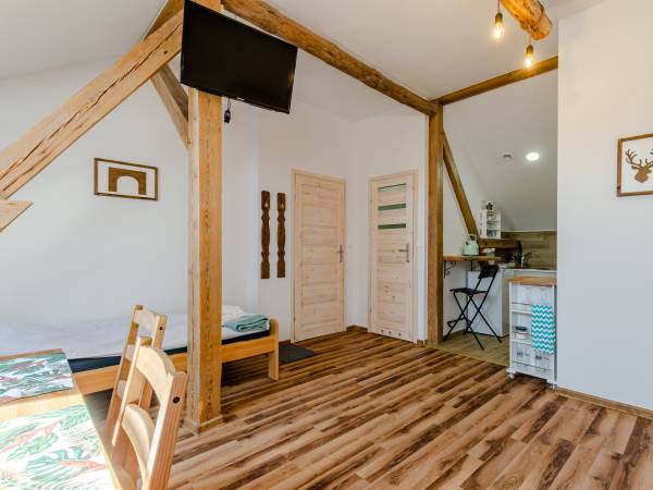  Apartamenty Żelazny Most i pole namiotowe