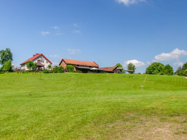  Apartamenty Żelazny Most i pole namiotowe