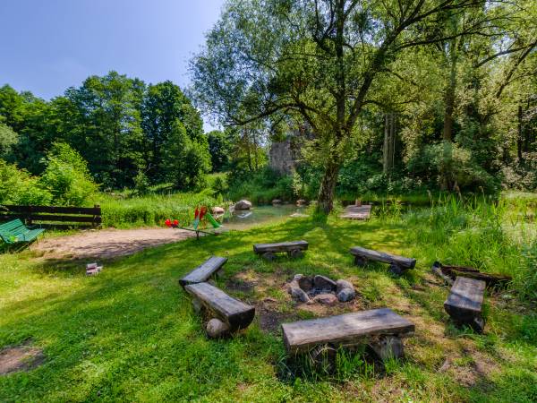  Apartamenty Żelazny Most i pole namiotowe