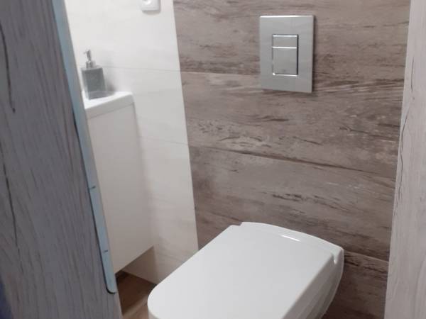 Łazienka w pokoju typu studio