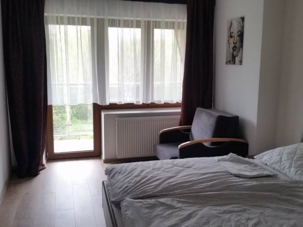 apartament na II piętrze 5 osobowy nr 6