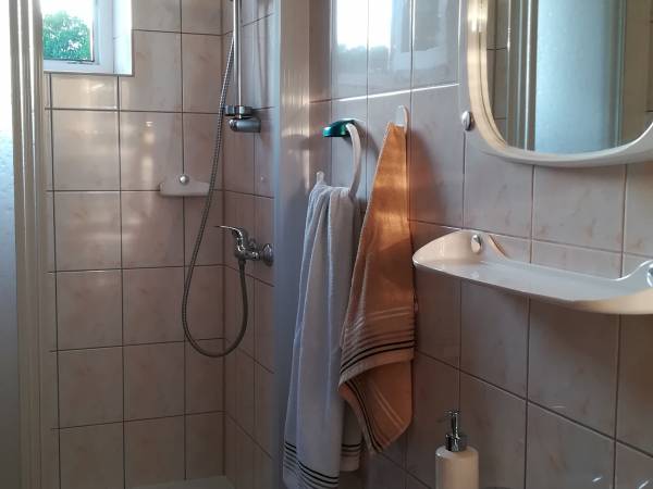Pokój nr 2- łazienka