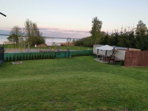 Domki do wynajęcia nad jeziorem w Wilkasch