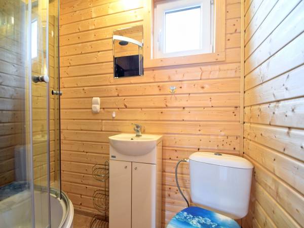 łazienka - -domek 4-6 osobowy