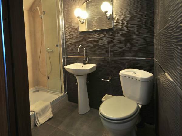 łazienką pokoju3 os