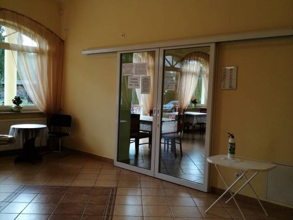 COVID-19 bezpieczny urlop