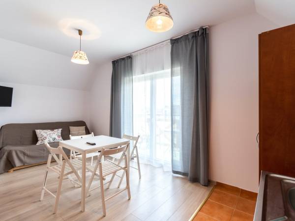 Domki i pokoje Marina 1