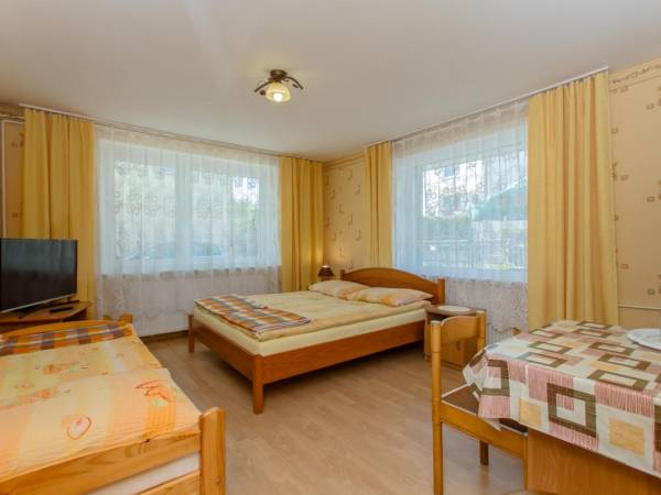 Pokoje Gościnne Lary