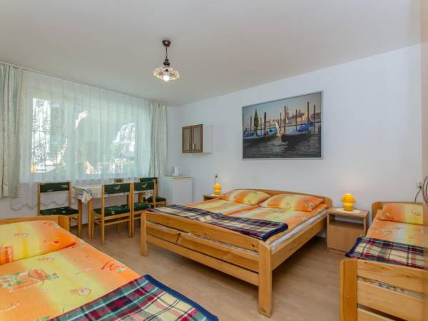 Pokoje Gościnne Lary