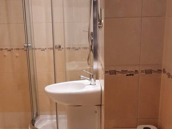 Poddasze z balkonem - łazienka