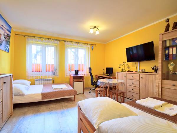 Pokoje gościnne, domki Aleksander