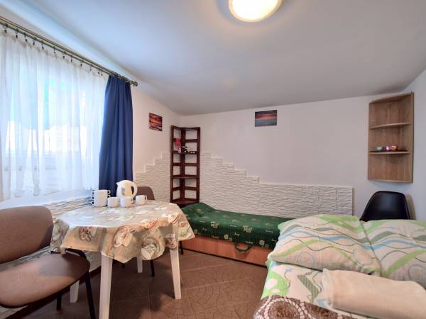 Pokoje gościnne, domki Aleksander