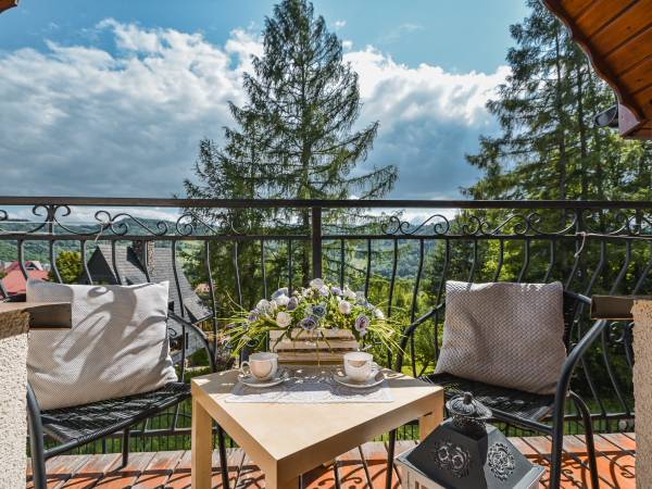 Balkon z widokiem na góry