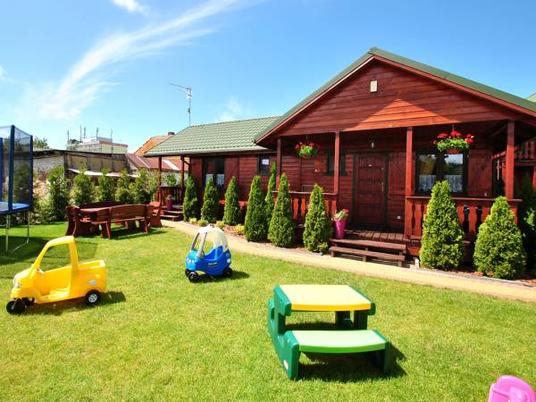 Domki Bursztynek z basenem 