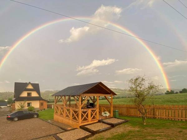 Podwójna tęczę nad Domkiem Kozie Ranczo