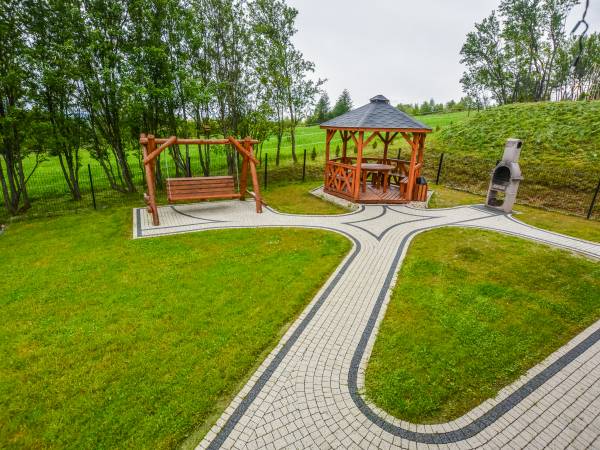 Chaty Skwirutowe Wzgórze - Domki Całoroczne 