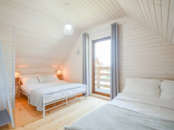 Sypalnia duża z balkonem