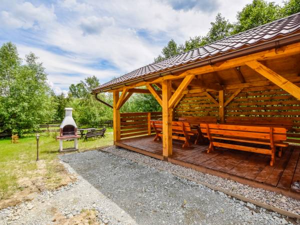 Całoroczne Domki Zaciszna Polana 