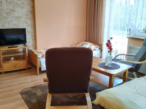 pokój 4-osob z niezależnym wejściem