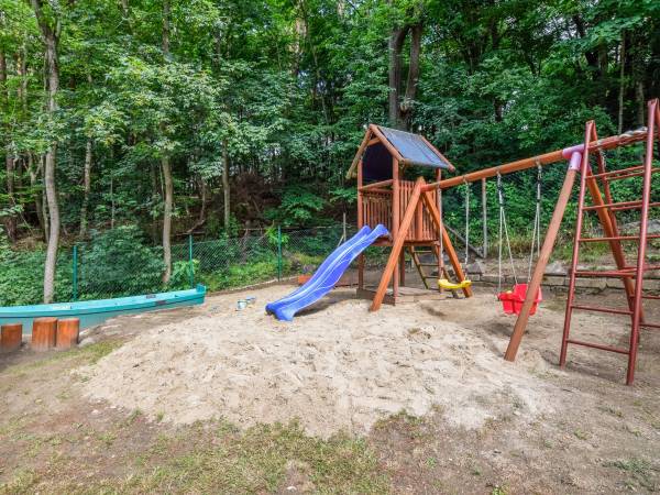 plac zabaw dla dzieci