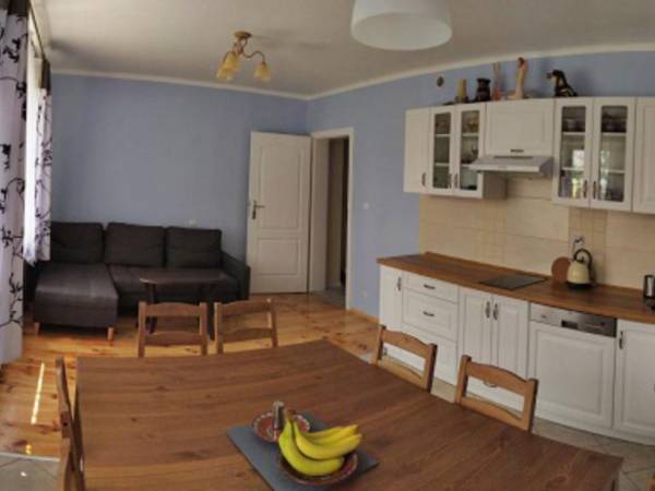apartament 6 os.- kuchnia z jadalnią