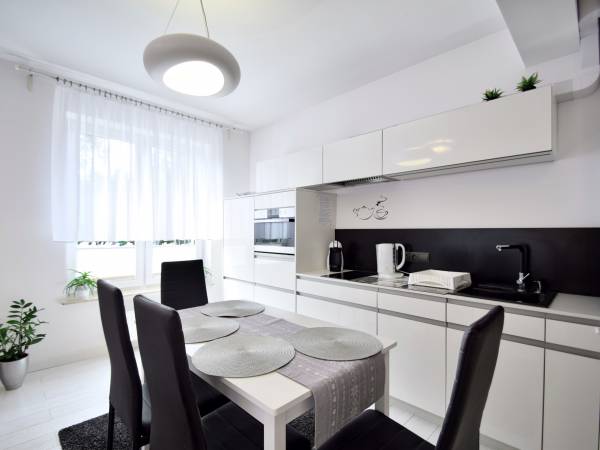 Apartament White Polanki