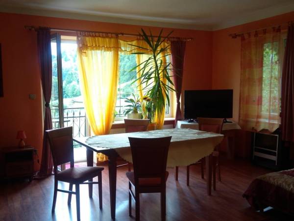 ApartMax jeden z 2 pokoi