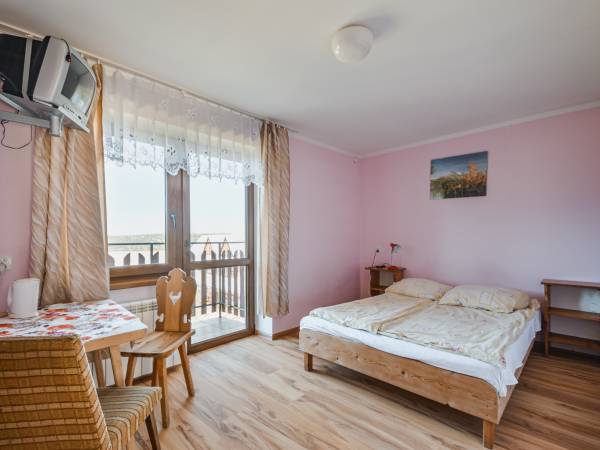 Pokój nr 18 z balkonem (2-3os)