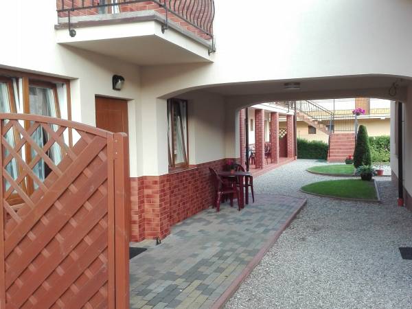 Dom Gościnny JAŚMIN