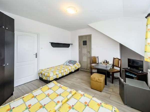 Pokój 3-osobowy Nr 13