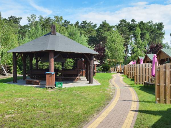 Osada - Altana grillowa, ognisko