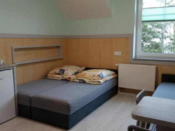 Pod Wydmą, pokoje gościnne, smażalnia ryb