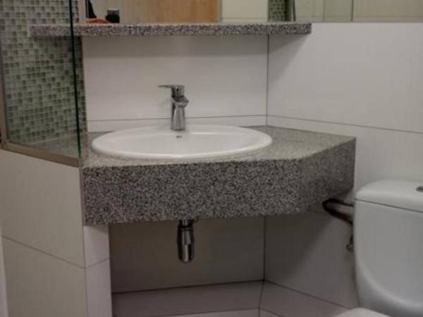 Pod Wydmą, pokoje gościnne, smażalnia ryb