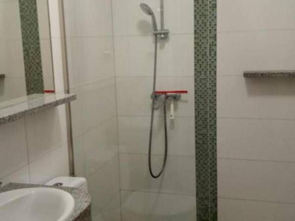 Pod Wydmą, pokoje gościnne, smażalnia ryb